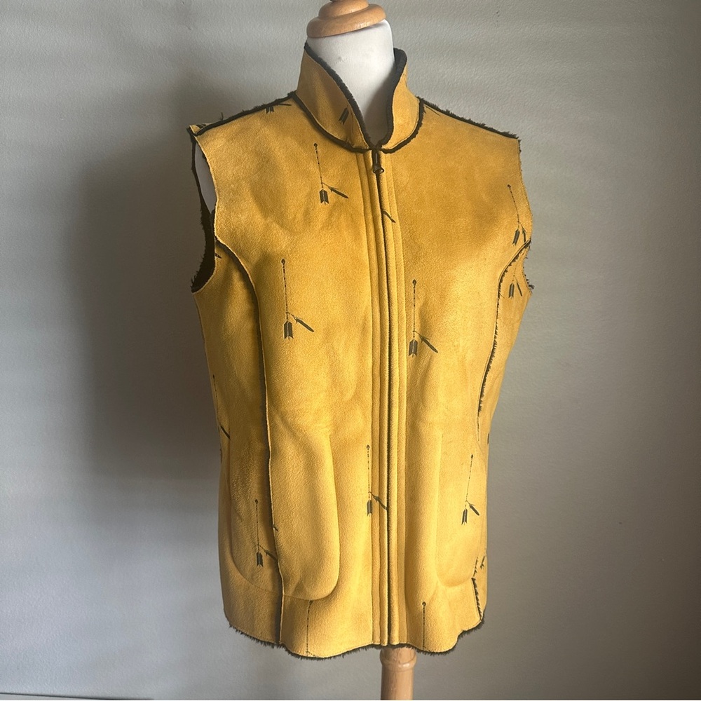 Montanaco Reversible Vest Faux Suede / Fur Western Arrow Print Black Women’s S